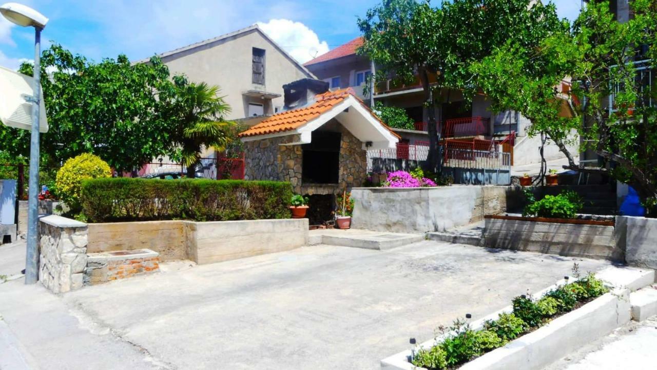 Appartamento Family Silver Šibenik Esterno foto