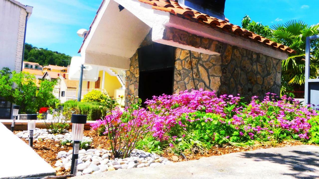 Appartamento Family Silver Šibenik Esterno foto